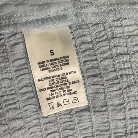 Aeropostale Textured lace front cropped coquette milkmaid puff sleeve top - Picture 7 of 7